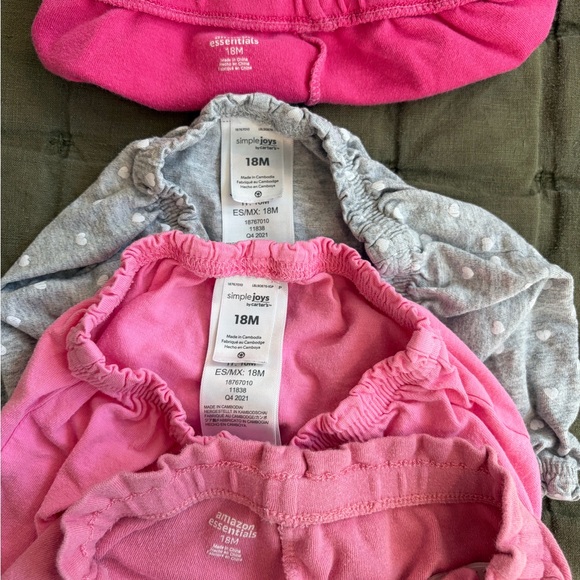 Lot of 7 girls’ cotton bubble shorts, pink and green, 18mo - Picture 9 of 10